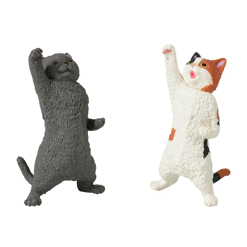 Yell Cat Figurines (Styles May Vary