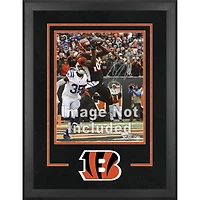 Cincinnati Bengals Deluxe 16'' x 20'' Vertical Photograph Frame with Team Logo
