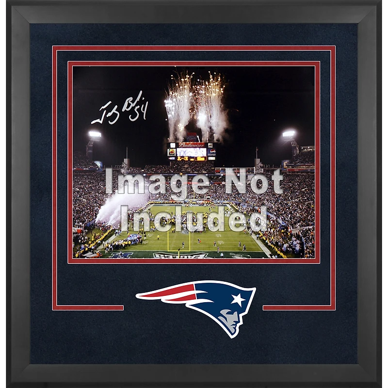 New England Patriots Deluxe 16'' x 20'' Horizontal Photograph Frame with Team Logo