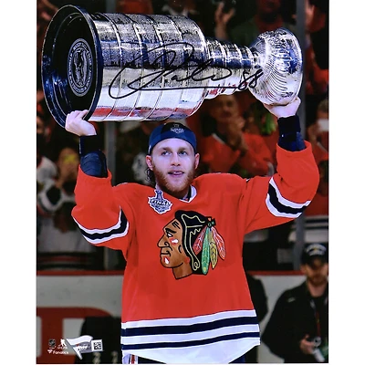 Patrick Kane Chicago Blackhawks Autographed 8'' x 10'' Raising Cup Photograph