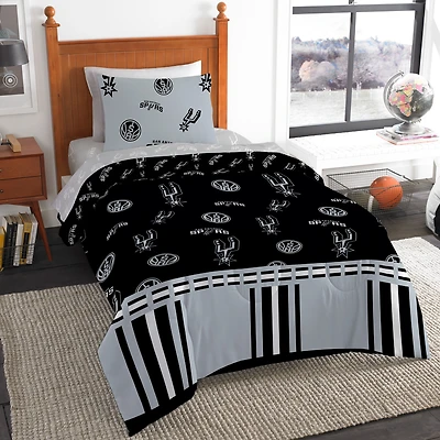 The Northwest Company San Antonio Spurs 4-Piece Twin Bed in a Bag Set