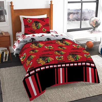 The Northwest Company Chicago Blackhawks 4-Piece Twin Bed in a Bag Set
