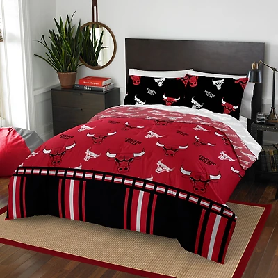 The Northwest Company Chicago Bulls 5-Piece Full Bed in a Bag Set