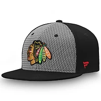 Men's Fanatics Gray/Black Chicago Blackhawks Versalux Fitted Hat