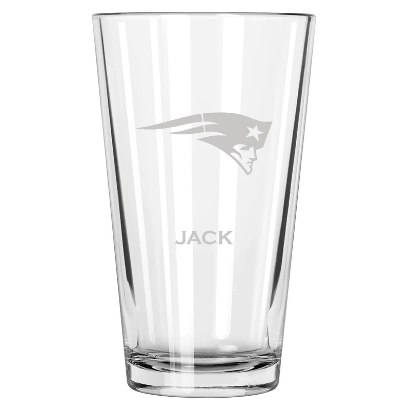 New England Patriots 16oz. Personalized Etched Pint Glass