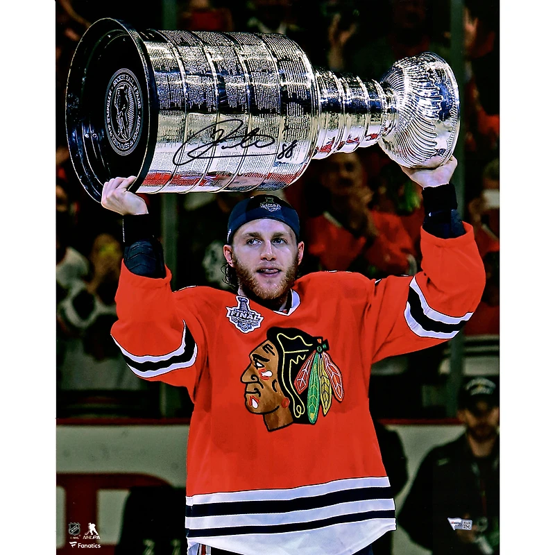 Patrick Kane Chicago Blackhawks Autographed 16" x 20" 2015 Raising Cup Photograph