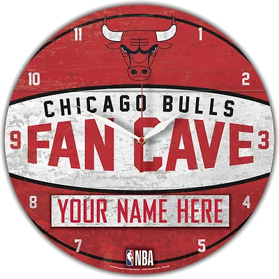 WinCraft Chicago Bulls Personalized 14'' Round Wall Clock
