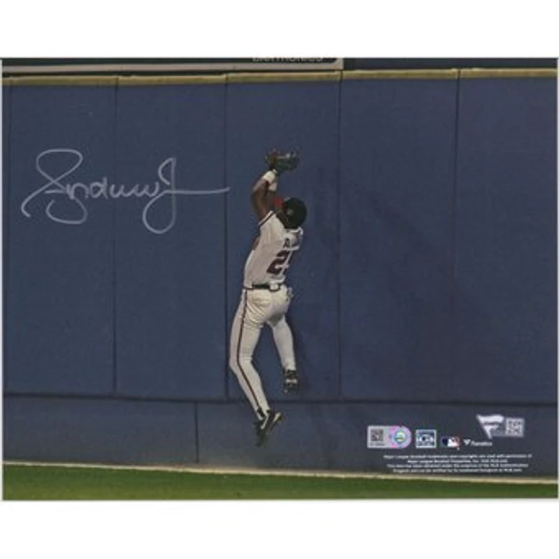 Andruw Jones Atlanta Braves Autographed 8" x 10" Wall Catch Photograph