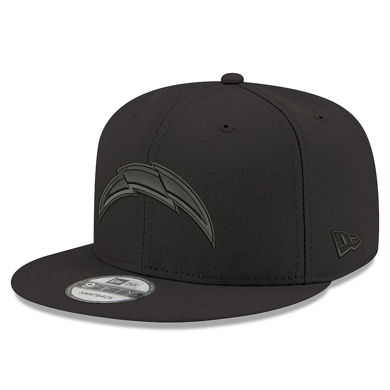 Men's New Era Black Los Angeles Chargers Black on Black 9FIFTY Adjustable Snapback Hat