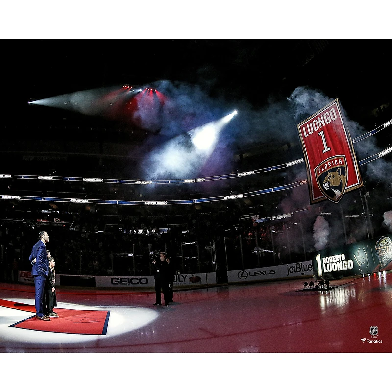 Roberto Luongo Florida Panthers Unsigned Jersey Retirement Night Photograph