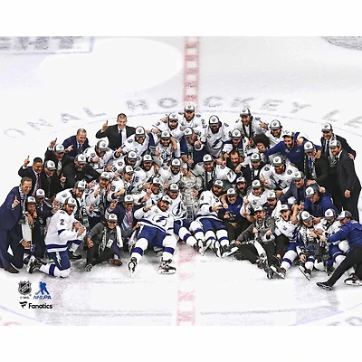 Tampa Bay Lightning Unsigned 2020 Stanley Cup Champions Team Photograph
