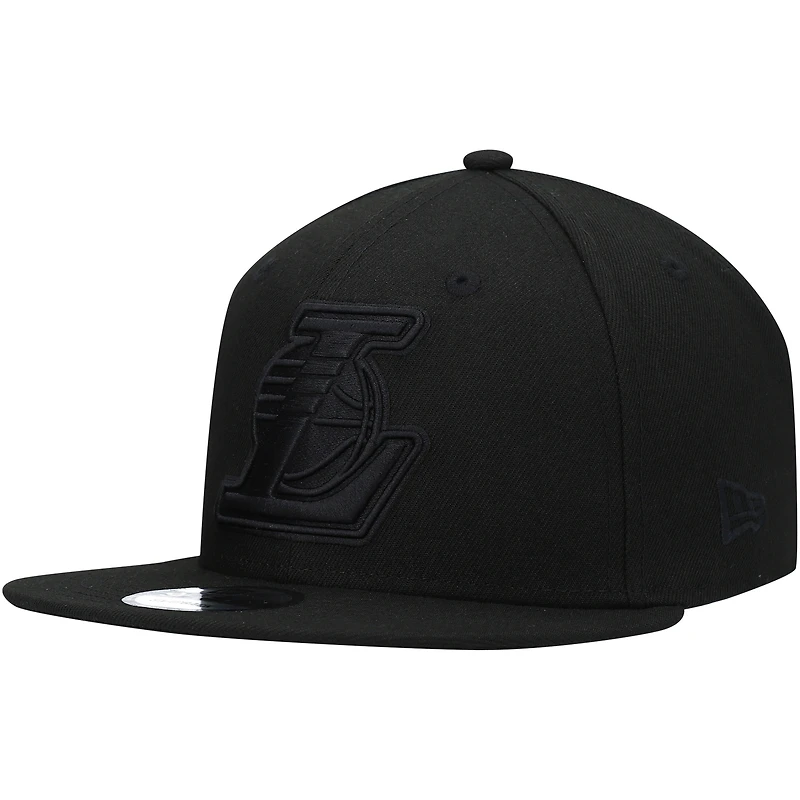 Men's New Era Los Angeles Lakers Black On Black 9FIFTY Snapback Hat