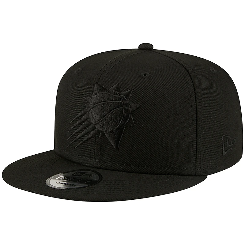 Men's New Era Phoenix Suns Black On Black 9FIFTY Snapback Hat