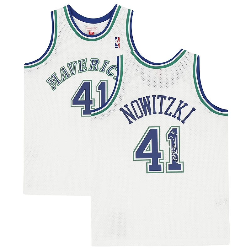 Dirk Nowitzki Dallas Mavericks Autographed White Nike 1998 Swingman Jersey