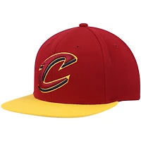 Men's Mitchell & Ness Wine/Gold Cleveland Cavaliers Team Two-Tone 2.0 Snapback Hat