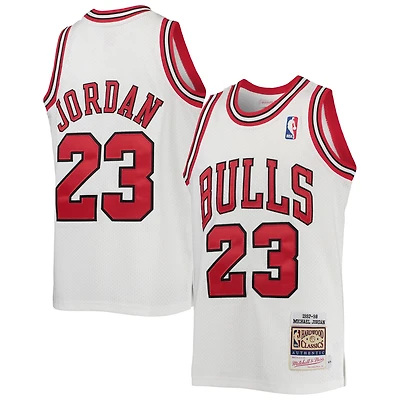 Youth Mitchell & Ness Michael Jordan White Chicago Bulls 1997/98 Hardwood Classics Authentic Jersey