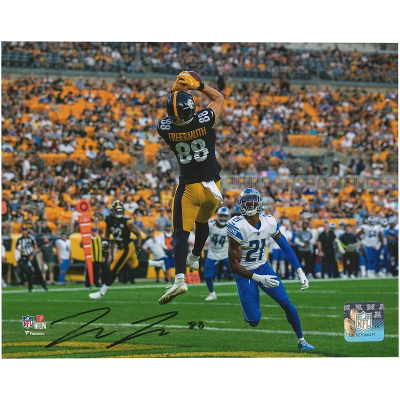 Pat Freiermuth Pittsburgh Steelers Autographed 8" x 10" Leaping Catch Photograph