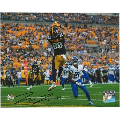 Pat Freiermuth Pittsburgh Steelers Autographed 8" x 10" Leaping Catch Photograph