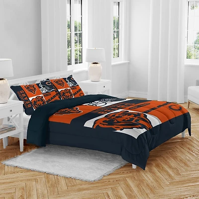 Chicago Bears Block Logo Three Piece Full/Queen Bed Set