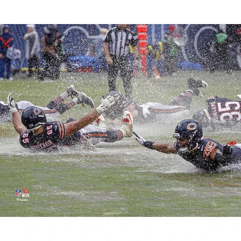 Chicago Bears Unsigned Celebrate Winning in the Rain Photograph