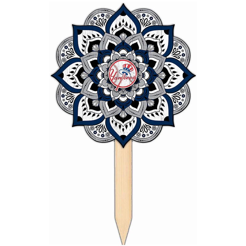 New York Yankees 18'' x 12'' Mandala Yard Stake