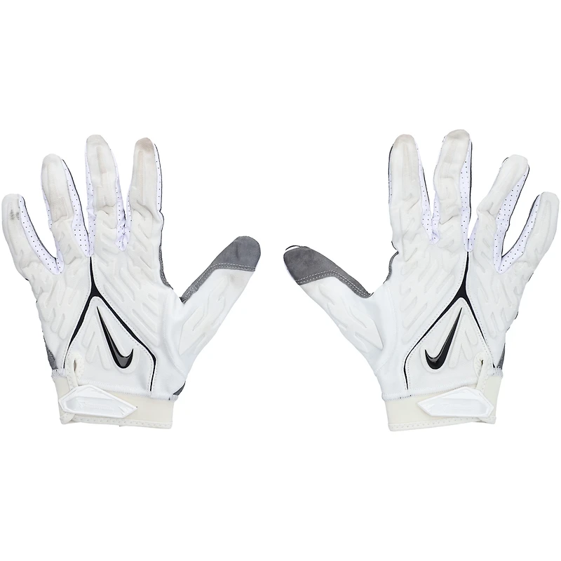 James Hudson Cleveland Browns Game-Used White Nike Gloves vs. Buffalo Bills on November 20 2022
