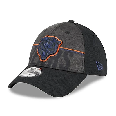Men's New Era Black Chicago Bears 2023 NFL Training Camp Team Colorway 39THIRTY Flex Hat
