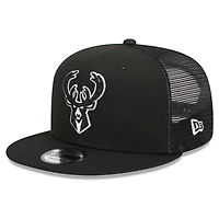 Men's New Era Black Milwaukee Bucks 9FIFTY Snapback Trucker Hat