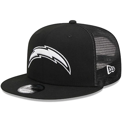 Men's New Era Black Los Angeles Chargers  Main Trucker 9FIFTY Snapback Hat