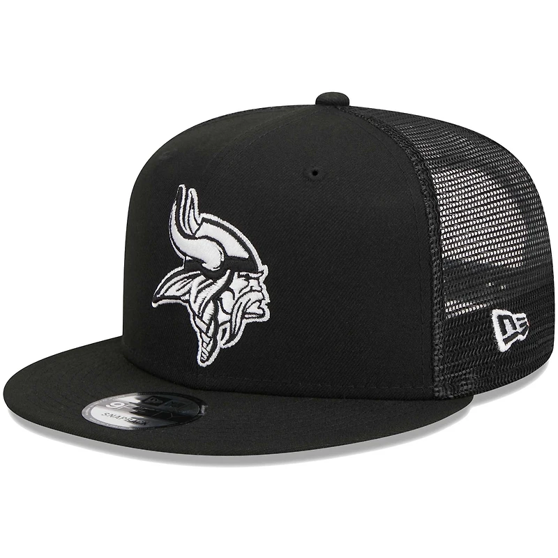 Men's New Era Black Minnesota Vikings Main Trucker 9FIFTY Snapback Hat