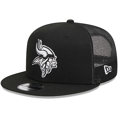 Men's New Era Black Minnesota Vikings  Main Trucker 9FIFTY Snapback Hat