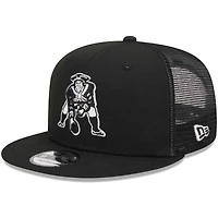 Men's New Era Black New England Patriots Throwback Main Trucker 9FIFTY Snapback Hat