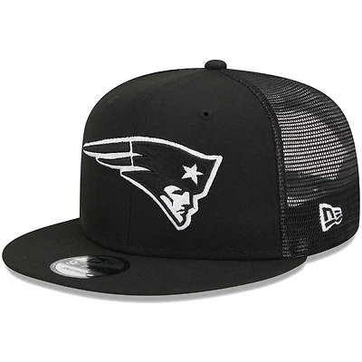 Men's New Era Black New England Patriots  Main Trucker 9FIFTY Snapback Hat
