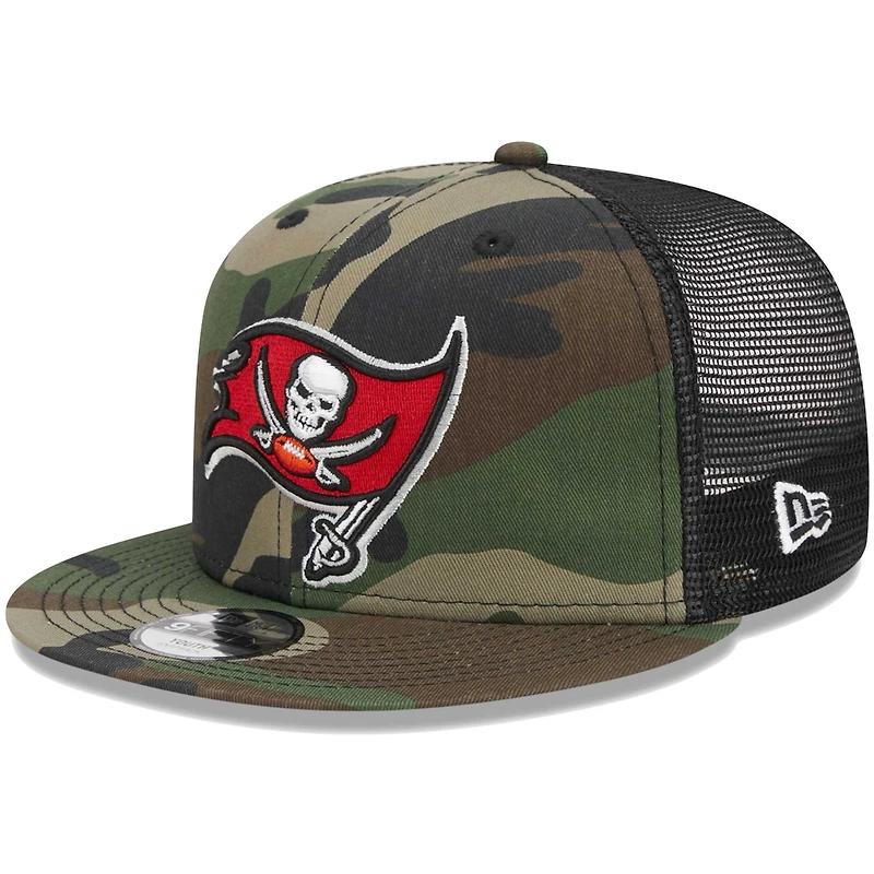Youth New Era Camo Tampa Bay Buccaneers  Main Trucker 9FIFTY Snapback Hat