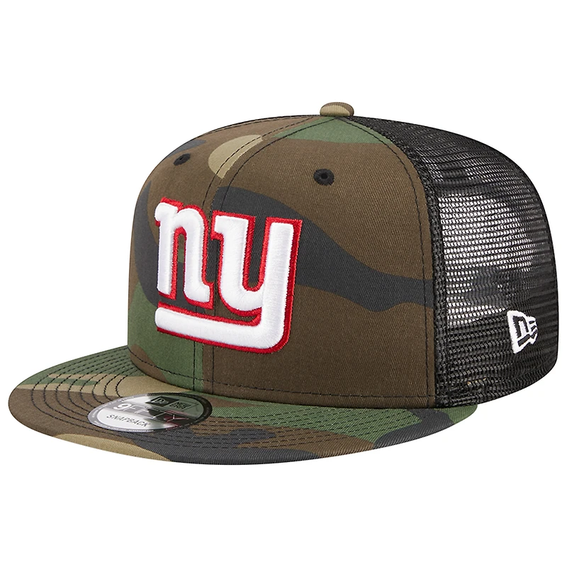 Men's New Era Camo New York Giants  Main Trucker 9FIFTY Snapback Hat