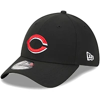 Men's New Era Black Cincinnati Reds Logo 39THIRTY Flex Hat