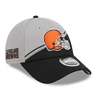 Men's New Era  Gray/Black Cleveland Browns 2023 Sideline 9FORTY Adjustable Hat