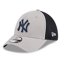 Men's New Era Gray New York Yankees Pipe 39THIRTY Flex Hat