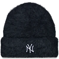 Women's New Era Black New York Yankees Fuzzy Cuffed Knit Hat