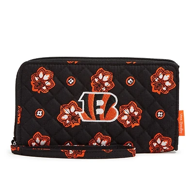 Men's Vera Bradley Cincinnati Bengals RFID Front-Zip Wristlet
