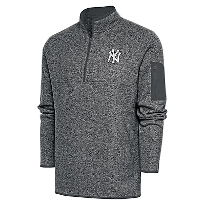 Men's Antigua Graphite New York Yankees Metallic Fortune Quarter-Zip Pullover Jacket
