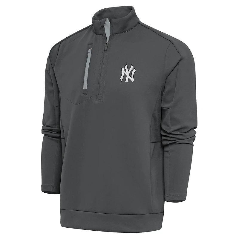 Men's Antigua Gray New York Yankees Metallic Generation Quarter-Zip Pullover Top