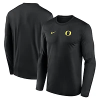 Men's Nike Black Oregon Ducks 2026 Sideline Small Logo Legend Dri-FIT Long Sleeve T-Shirt