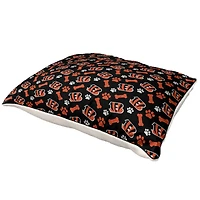 Pegasus  Cincinnati Bengals 35" x 44" Bones Sherpa Pet Bed