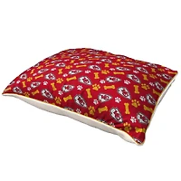 Pegasus  Kansas City Chiefs 35" x 44" Bones Sherpa Pet Bed