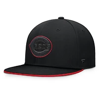 Men's Fanatics  Black Cincinnati Reds Glint Snapback Hat
