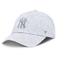 Women's Fanatics  White New York Yankees Umbra Adjustable Hat