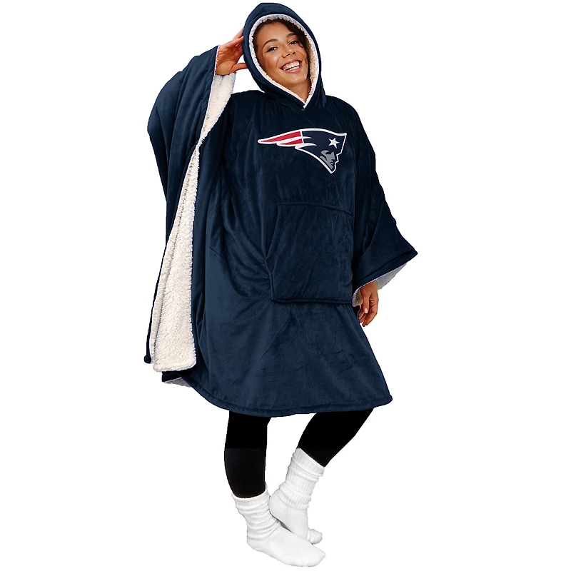 New England Patriots 60" x 80" Logo Patch Team Color Bloncho with Sherpa