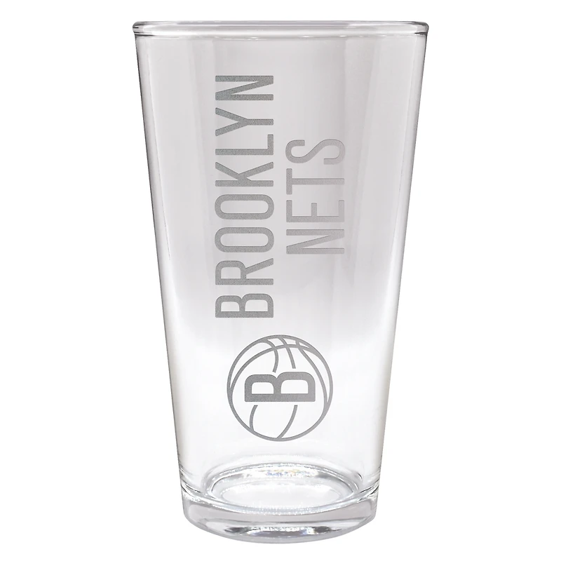 Brooklyn Nets Etched 16oz. Vertical Rally Cry Pint Glass