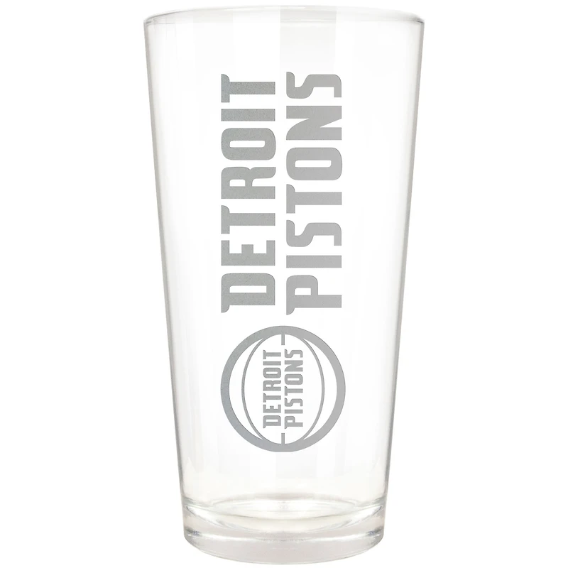 Detroit Pistons Etched 16oz. Vertical Rally Cry Pint Glass